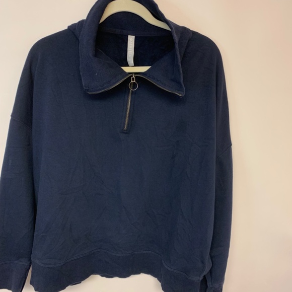 Athleta pullover top with zipper navy cropped utility sporty relaxed size XL - Picture 2 of 8